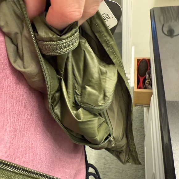 Pippa scrunchy glossy packable puffer jacket - Picture 8 of 8